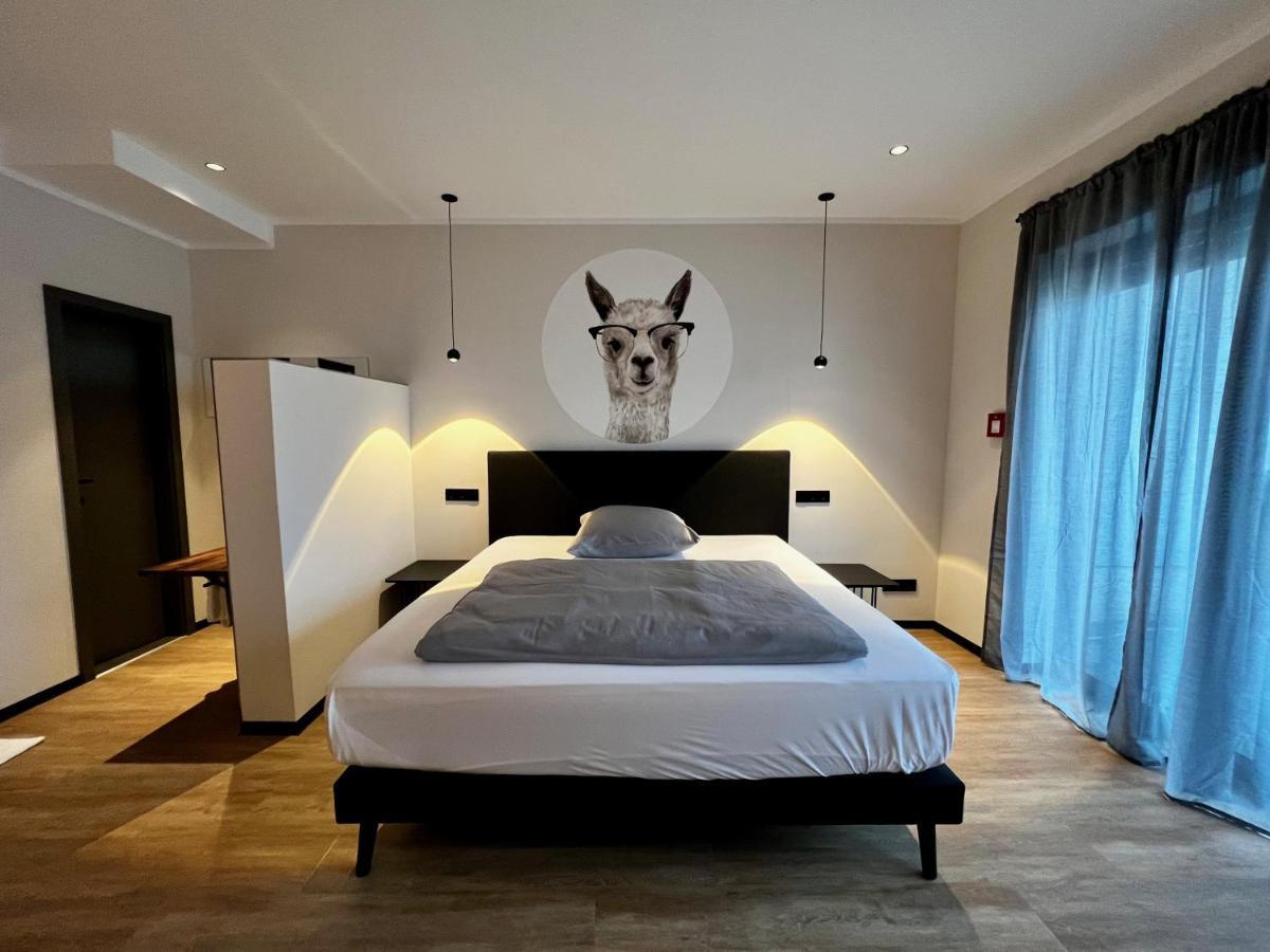 Hotel Drei Hoefe Friedrichsdorf Buitenkant foto